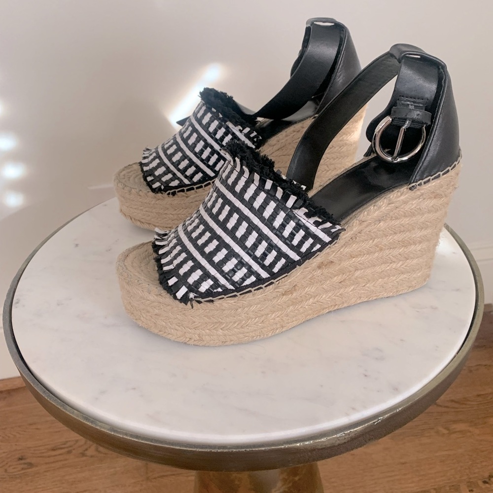 MARC FISCHER ADALYN ESPADRILLE WEDGE SANDAL - 8.5